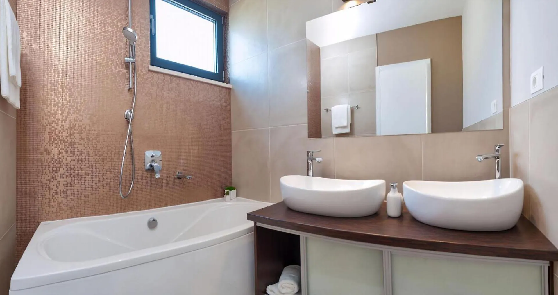 Villa Trogir Deluxe 1 6 Beautiful Bedrooms - Sea Front Private Pools - Sauna
