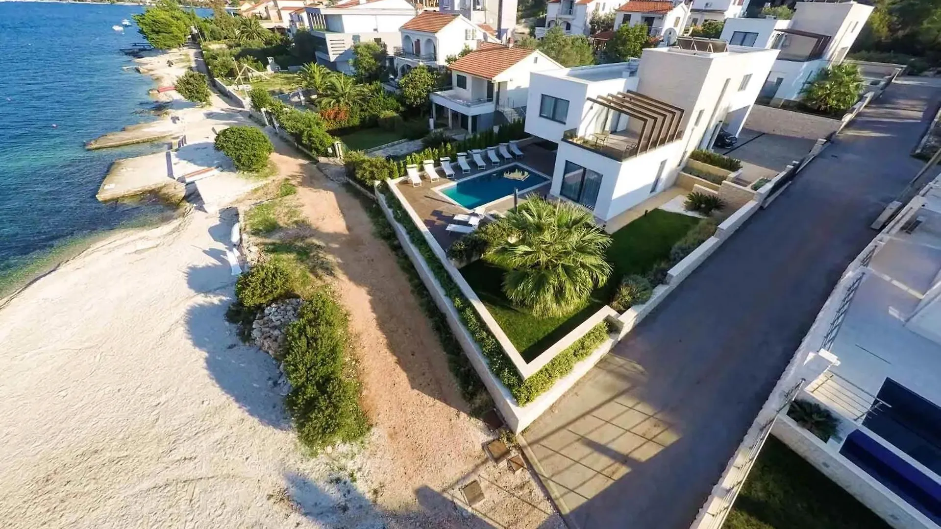 Villa Trogir Deluxe 1 6 Beautiful Bedrooms - Sea Front Private Pools - Sauna Croatia